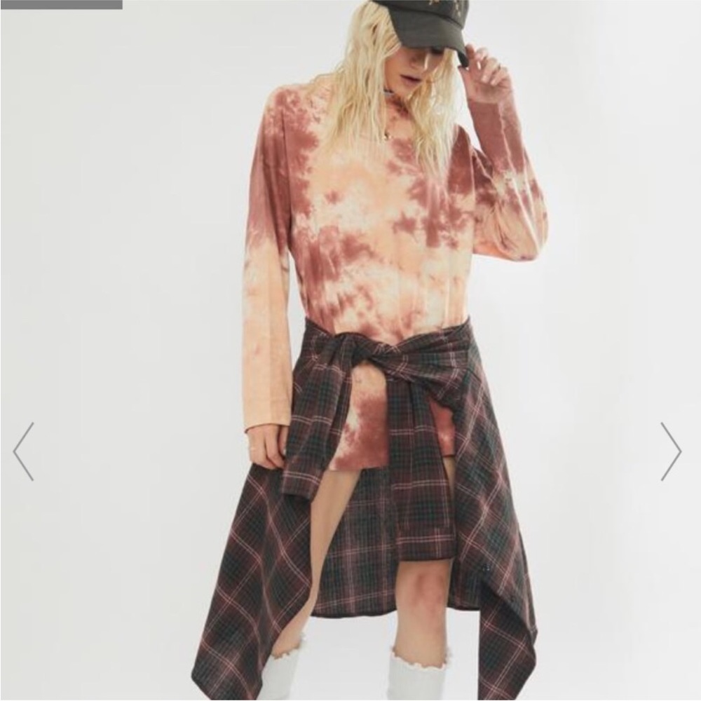 NWT Free People Women's Be Free Tie Dye Top - Cabernet Combo Size Small